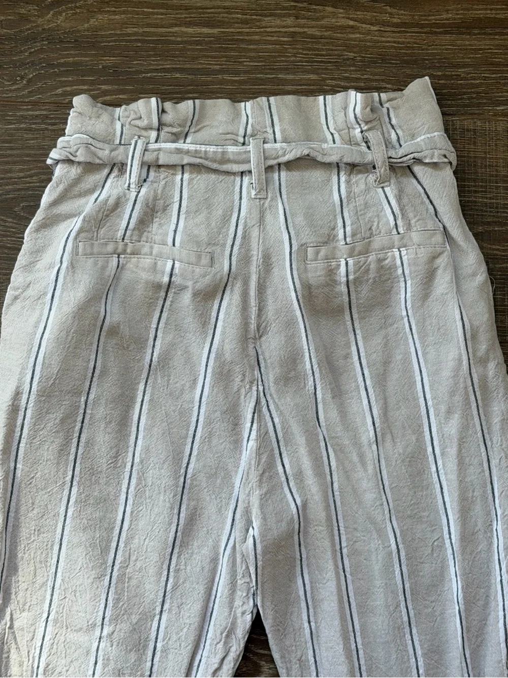 H&M High-Waist Paperbag Tie-Waist Linen Blend Pants - Cream and blue Stripe